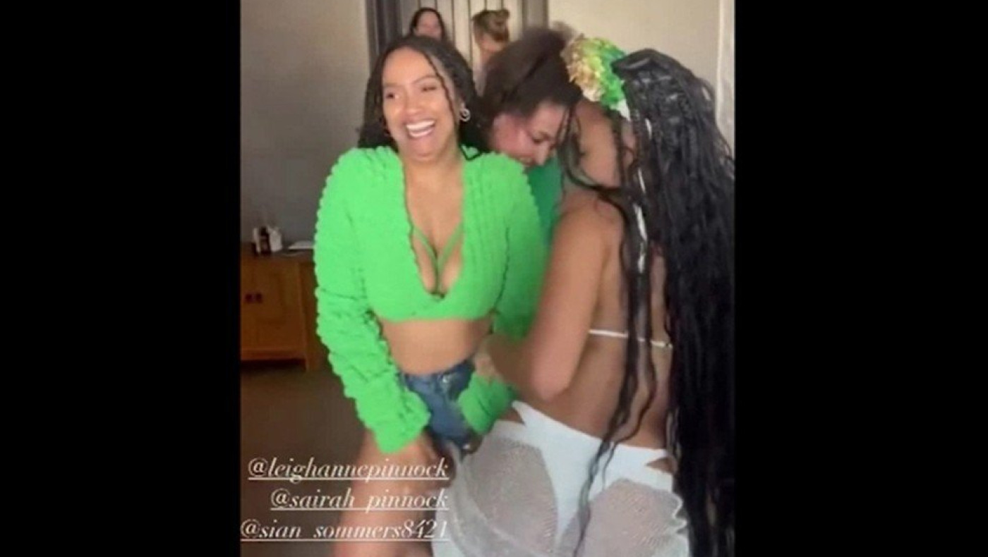 Η... σοκολατένια σύντροφος του Γκρέι ξεσήκωσε τη Μύκονο