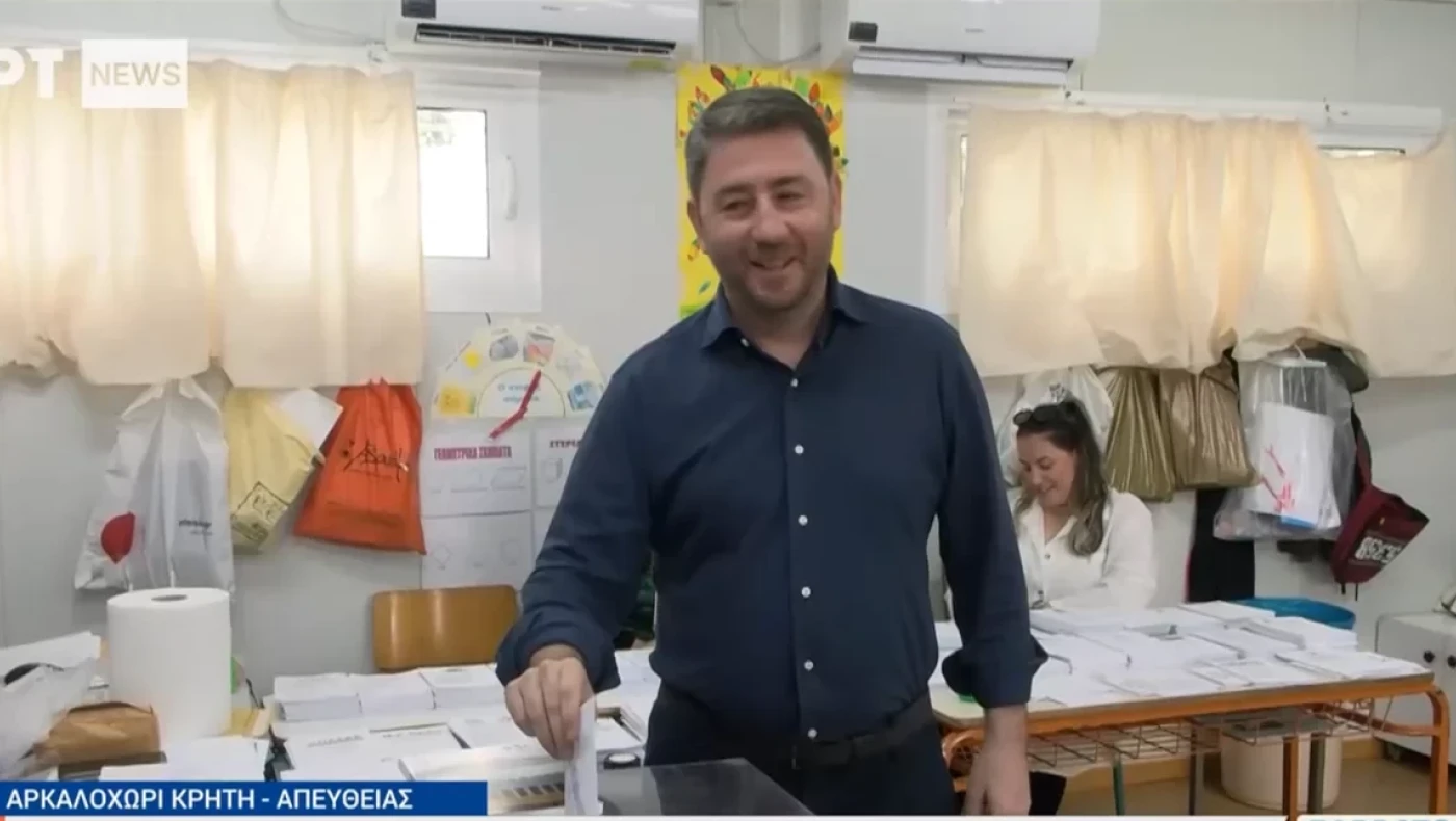 Επιθετικός ο Ανδρουλάκης έξω από την κάλπη: «Γυρίστε την πλάτη σε τοξικότητα και ικέτες της Χρυσής Αυγής»