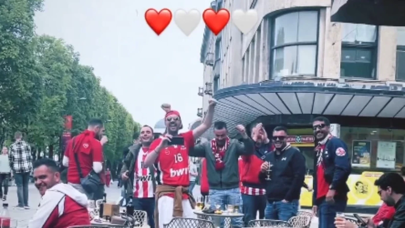 Ολυμπιακός: Τραγούδησαν «Ω Μπέριλ, Μπέριλ» για την εκρηκτική γυναίκα του ΜακΚίσικ