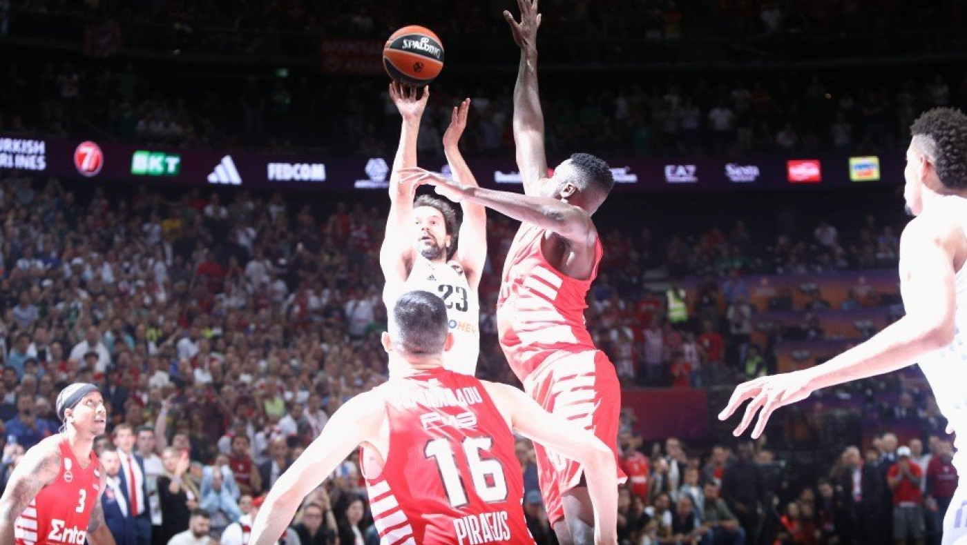 Αυτοκτονία Ολυμπιακου και ήττα με buzzer beater του Γιουλ