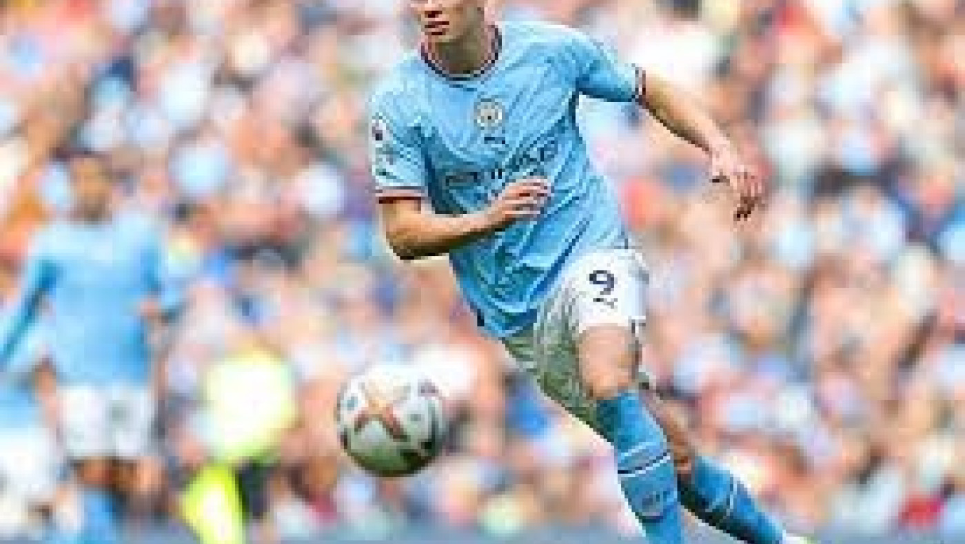 Ο Χάαλαντ πήγε με πιτζάμες στο πάρτι τίτλου της Μάντσεστερ Σίτι! (pics)