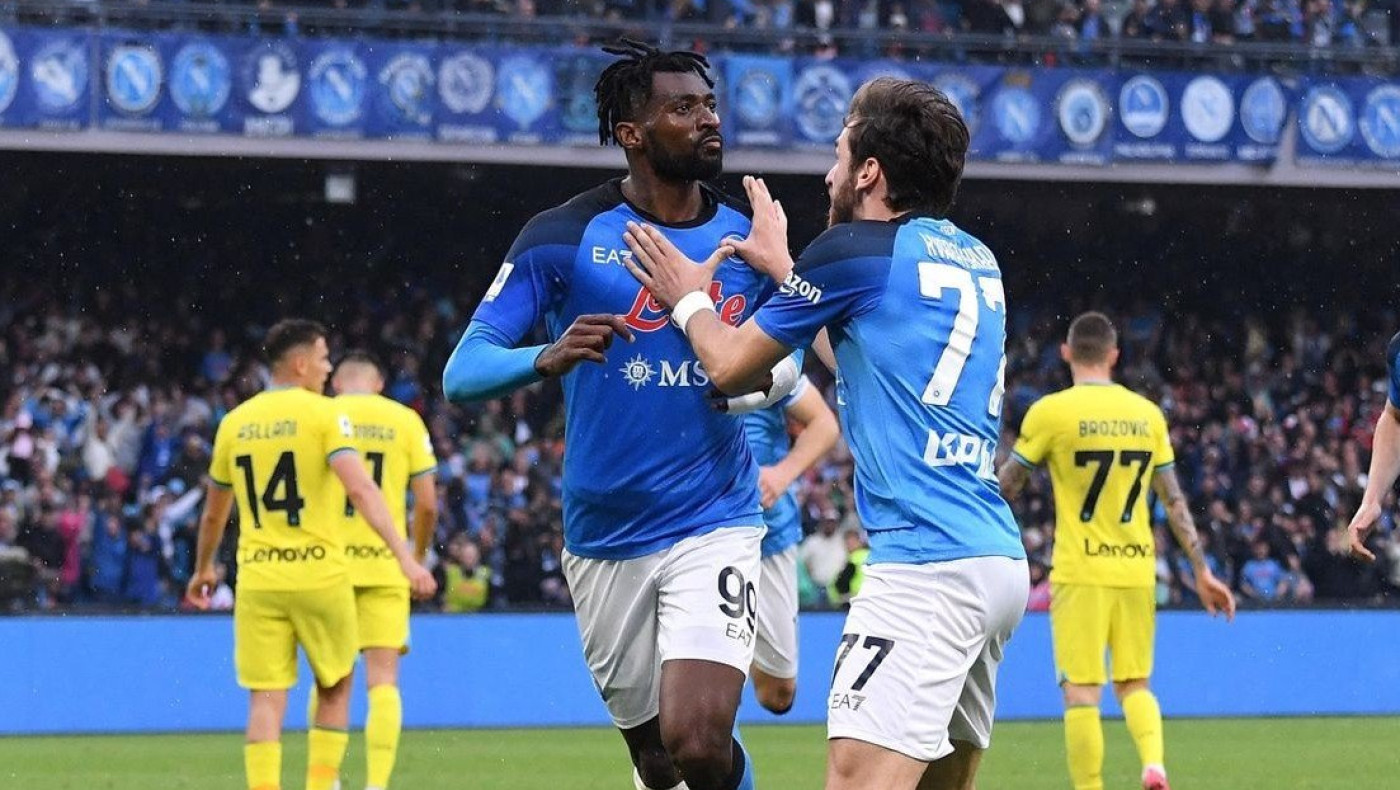 Η Νάπολι κέρδισε την Ίντερ στο «Μαραντόνα» και έβαλε «φωτιά» στην μάχη του Champions League