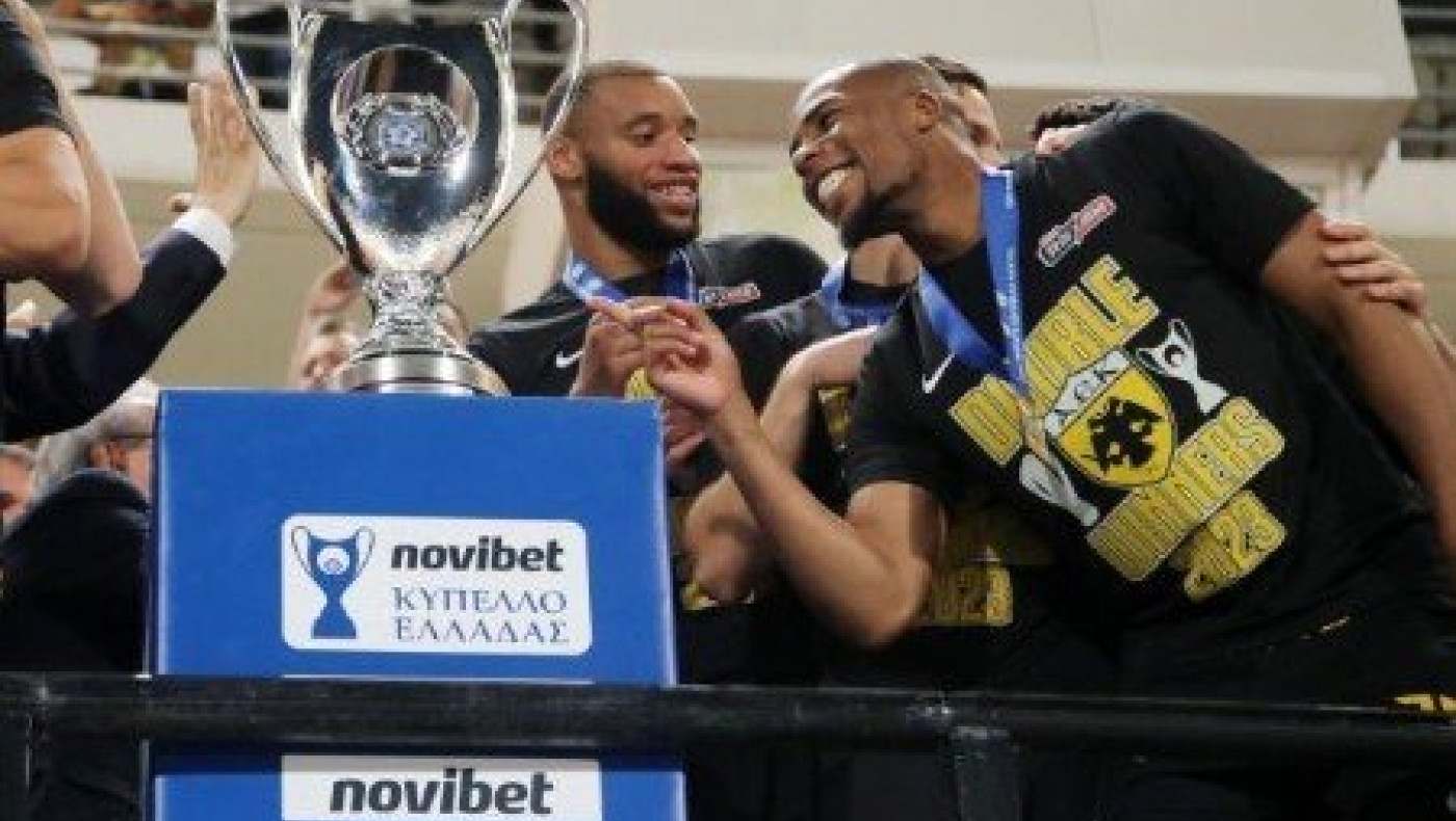 Σιντιμπέ-Μουκουντί: «Είμαστε περήφανοι, να έχουμε χαμηλά τα κεφάλια μας»