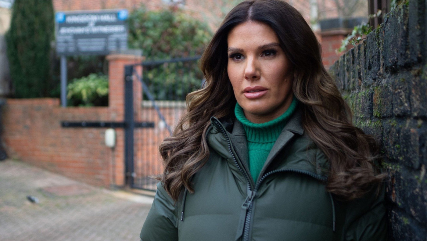 Απάντηση στο δημοσίευμα - καταγγελία της Ρεμπέκα Βάρντι πως έπεσε θύμα βιασμού και το έκρυβαν οι Μάρτυρες του Ιεχωβά