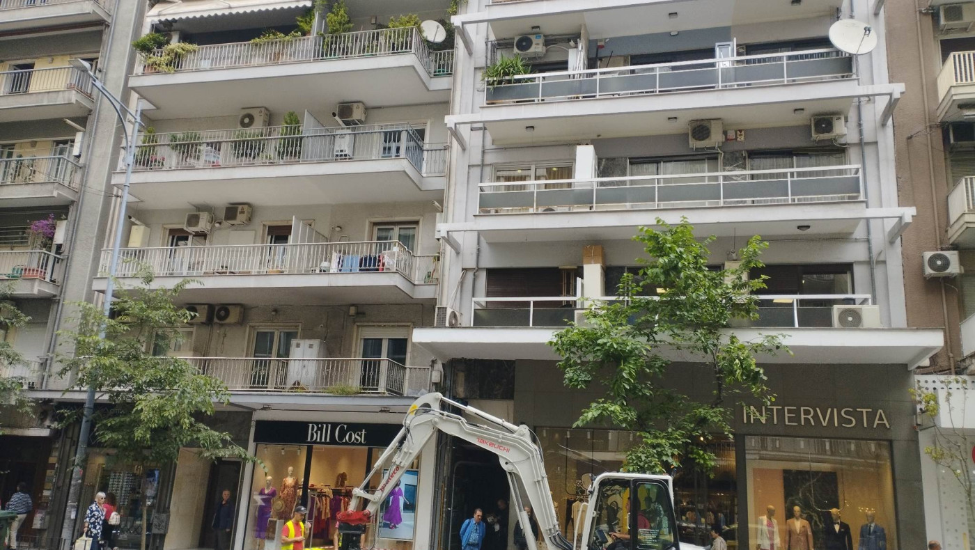 Εργασίες συντήρησης των δέντρων σήμερα στην Τσιμισκή (pics)