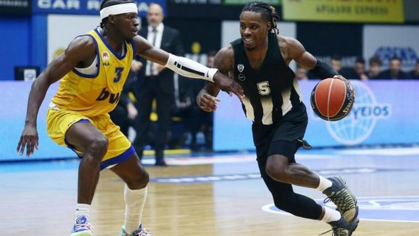 Ο Ράιλι μοιράστηκε τις δύσκολες οικογενειακές στιγμές του (Pic)