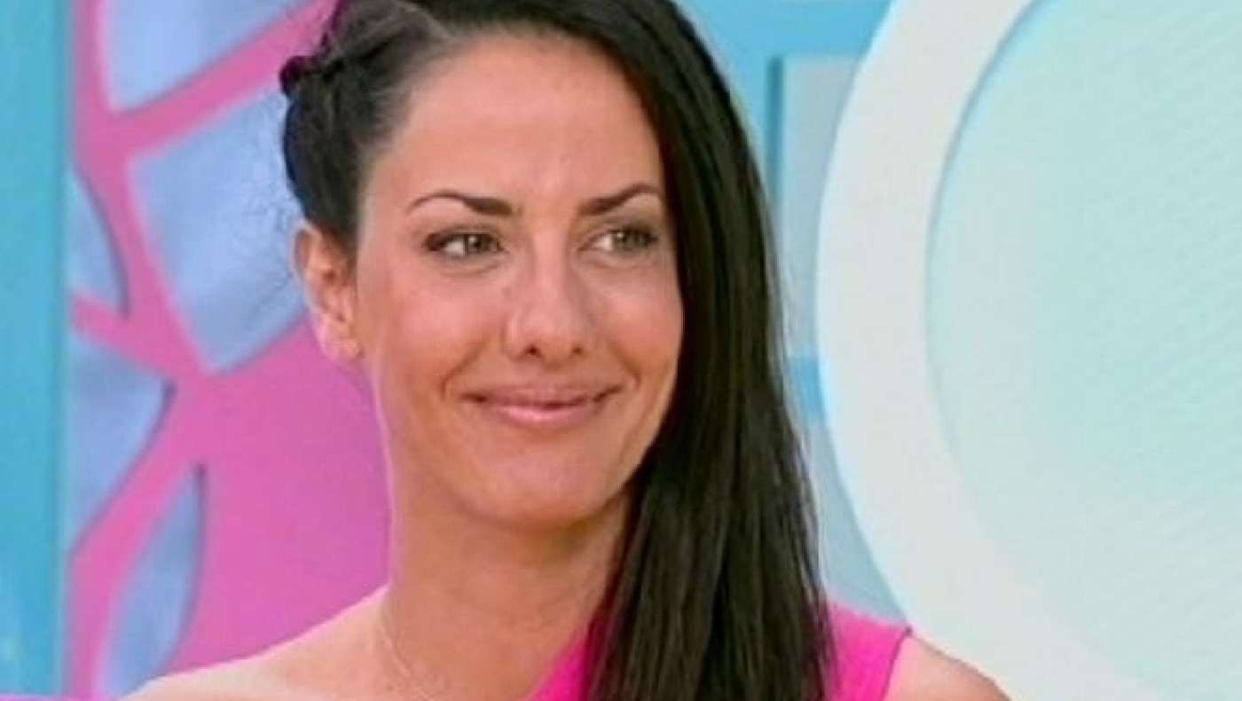 Γδύθηκε για καλό σκοπό η Εύη Αδάμ! (pics)