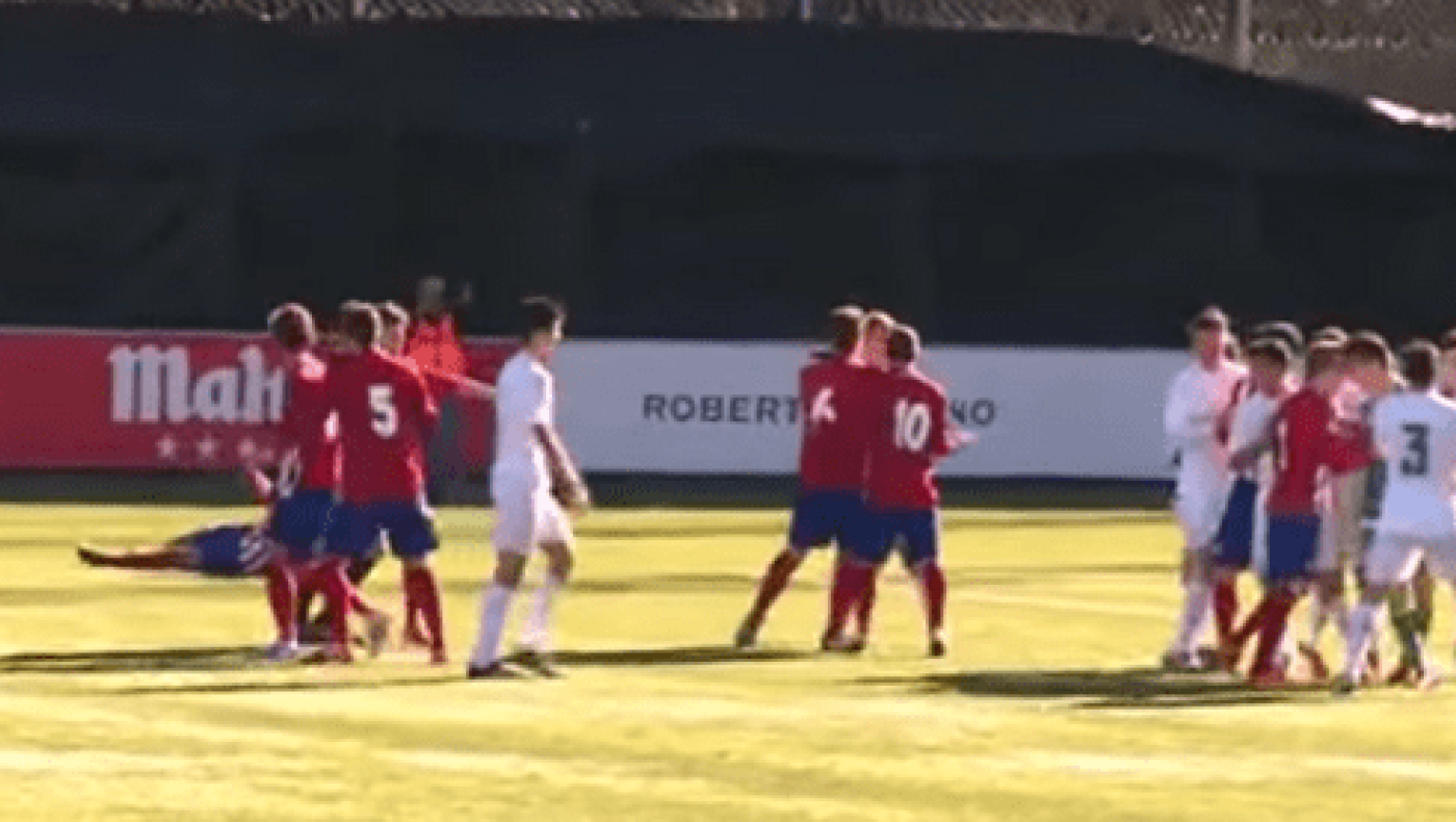 Κατά κύρη... κατά γιο: Ο Ζιντάν Jr. ρίχνει κουτουλιά! (video)