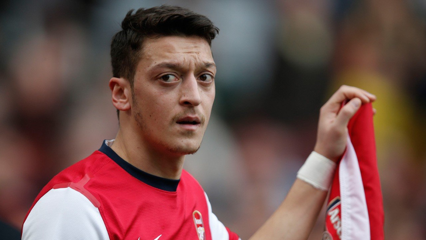 Οζίλ: «Δεν περνάει από το μυαλό μας ο αποκλεισμός»