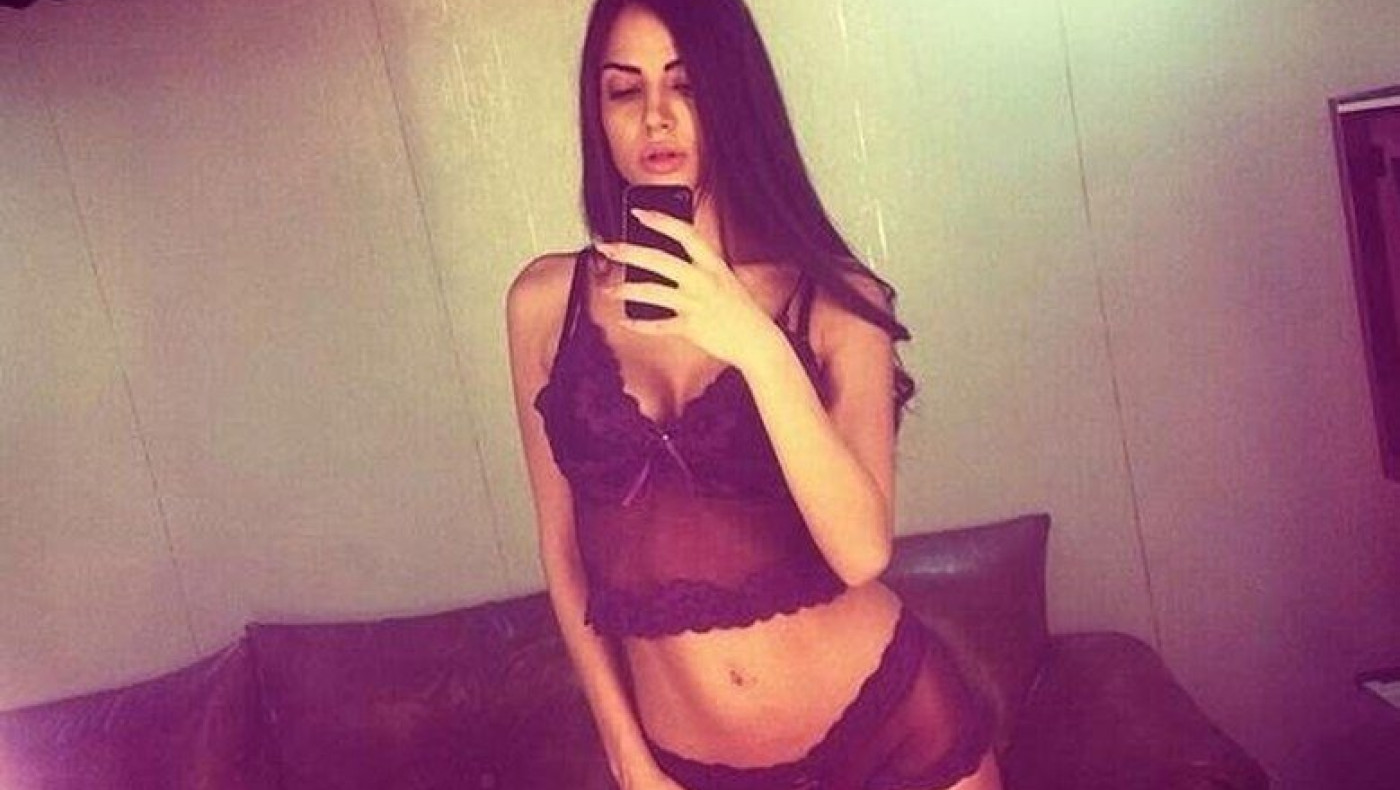 Η καλλονή που εύχεται χρόνια πολλά στον Εσιέν! (Pics)