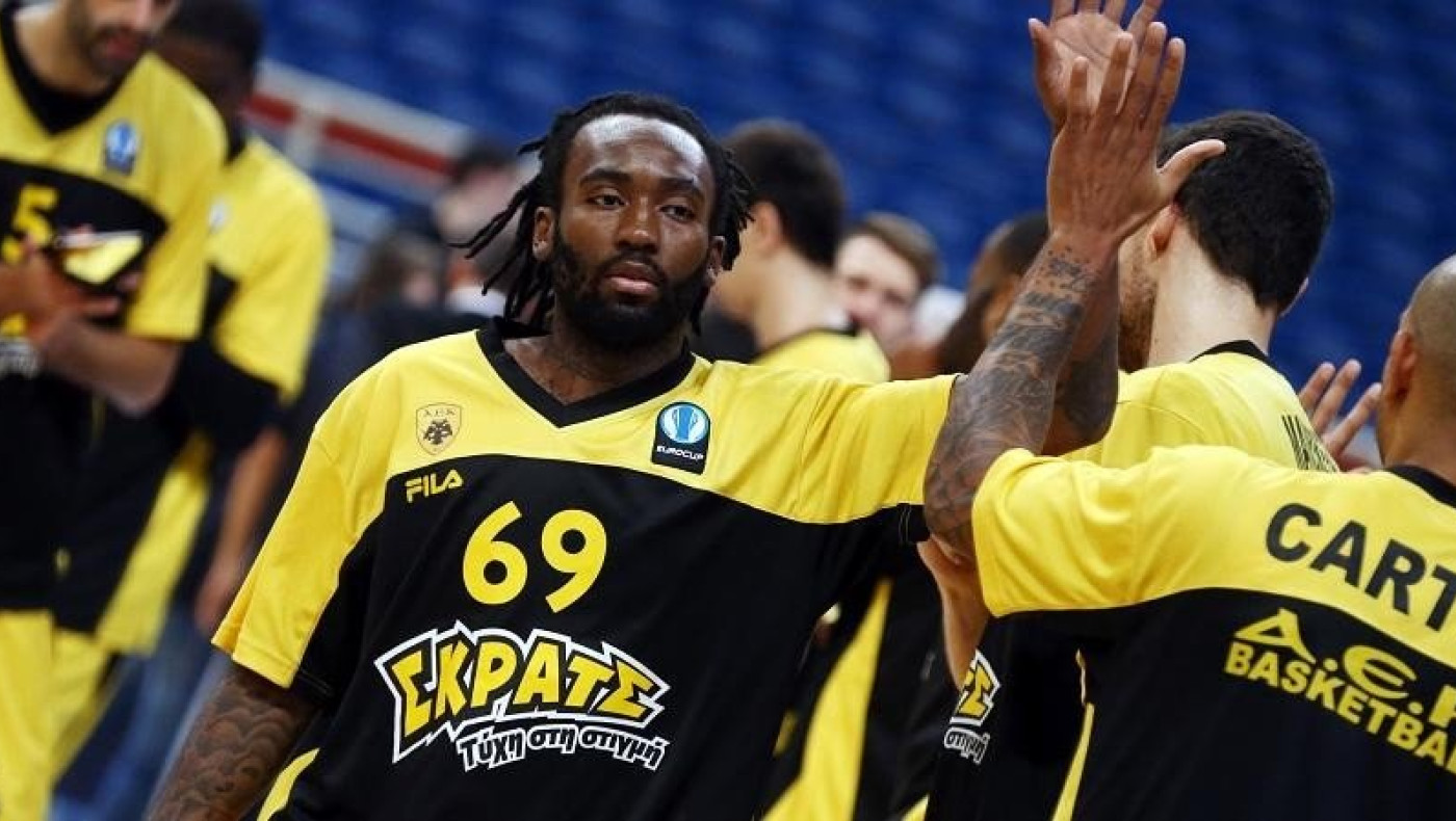 Τέλος από ΑΕΚ ο Ουόρεν