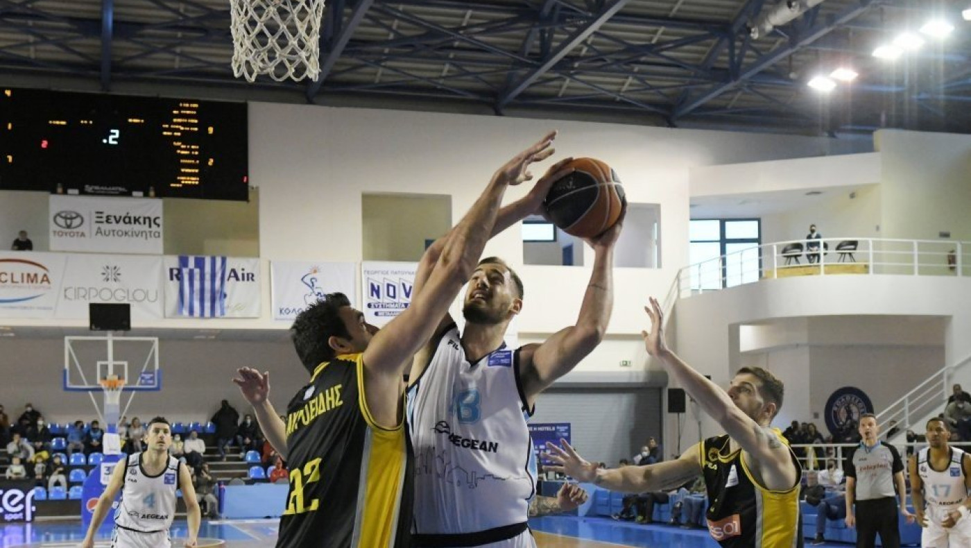 Η ΑΕΚ συνεχίζει τις κινήσεις της χωρίς να έχει προπονητή