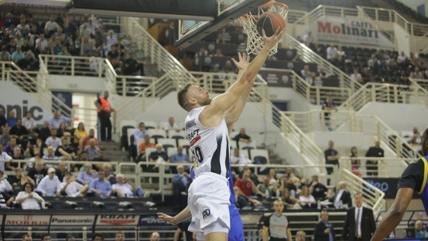 Ο ΠΑΟΚ κατέρρευσε στο τέλος απέναντι στο καλύτερο Περιστέρι