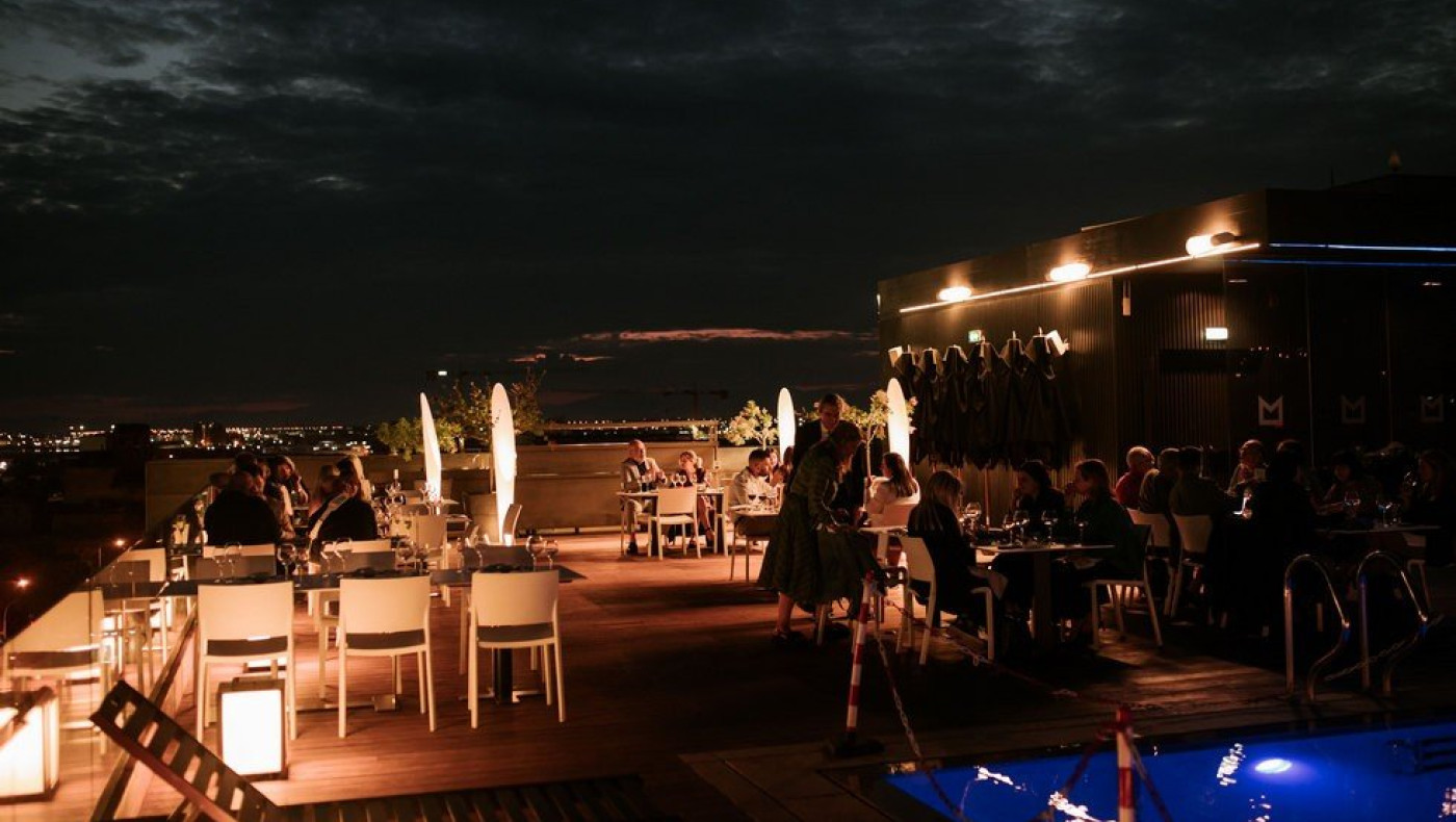 Sky bar - The Met Hotel: Παρουσίασε νέες καλοκαιρινές γαστριμαργικές δημιουργίες
