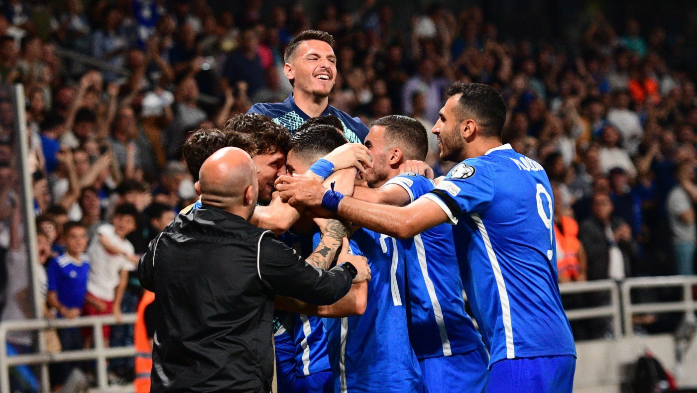 H Eθνική ωρίμασε, έχει ομοψυχία και κυνηγάει σήμερα ένα ακόμη θαύμα στο Παρίσι