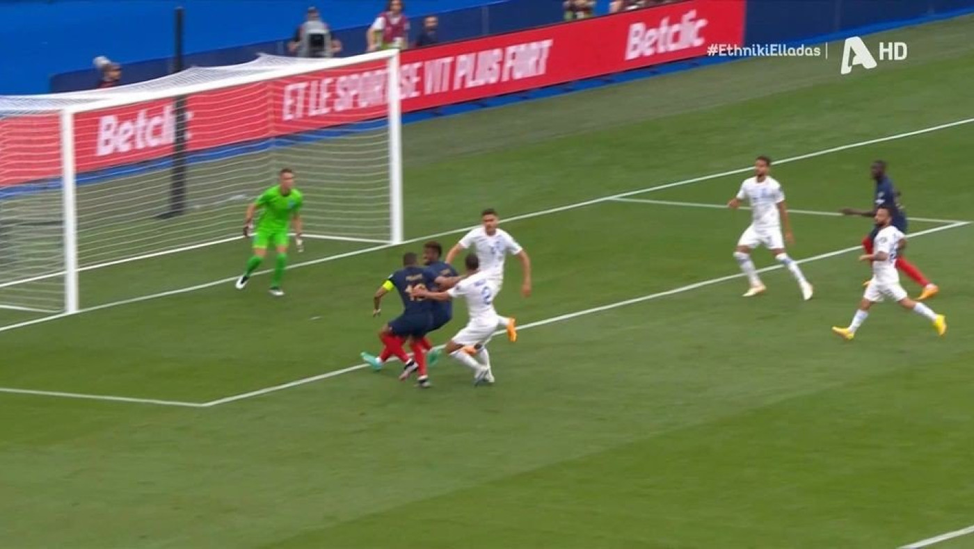 Ζήτησε ξανά πέναλτι ο Μπαπέ σε μαρκάρισμα του Μπάλντοκ