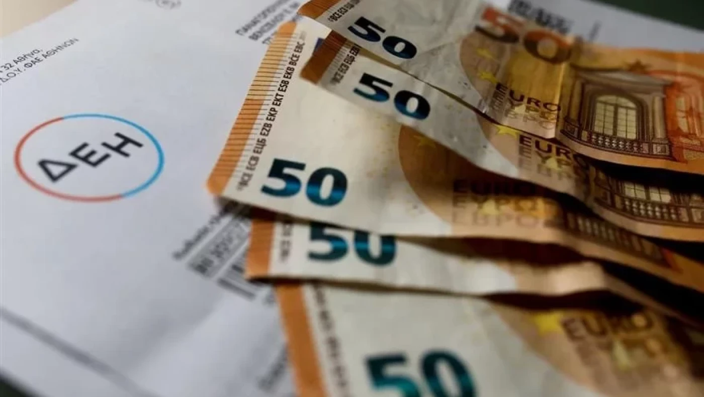 Αμετάβλητα τα τιμολόγια ρεύματος της ΔΕΗ τον Ιούλιο - Οι τιμές που ανακοίνωσαν οι πάροχοι