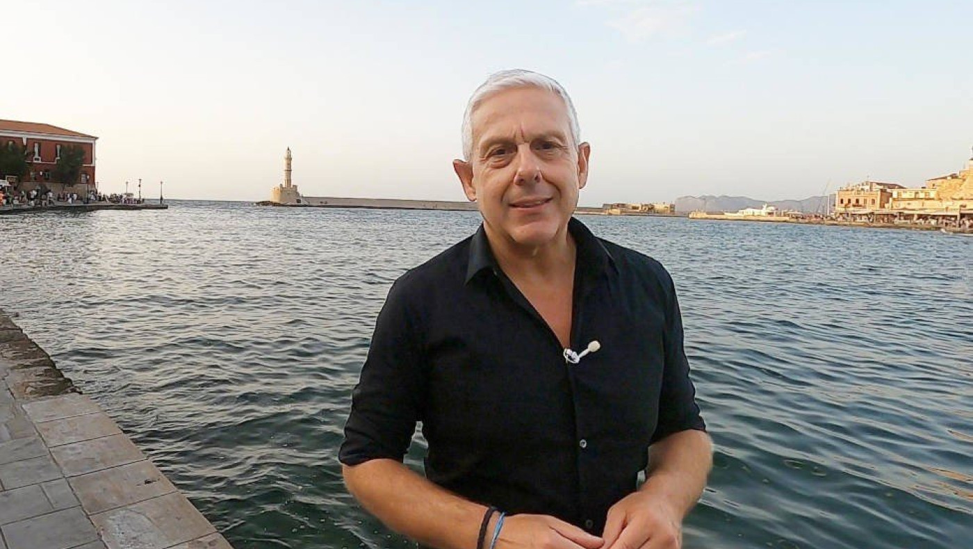 Τάσος Δούσης για την «Ιθάκη»: «Θέλουμε να μας κυβερνούν ανίκανοι, ηλίθιοι ή κλέφτες;»