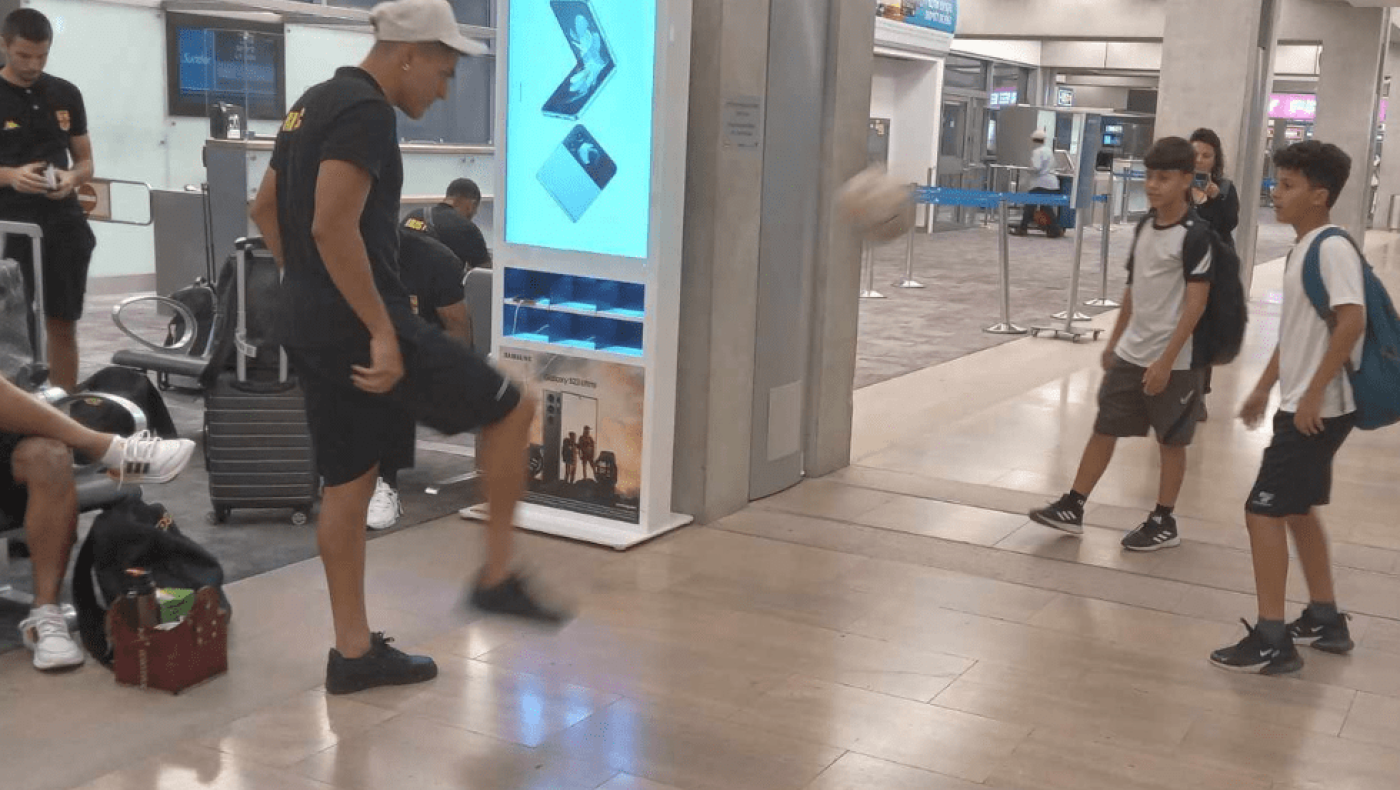 Έπαιξε μπάλα στο αεροδρόμιο του Τελ Αβίβ ο Πάλμα!