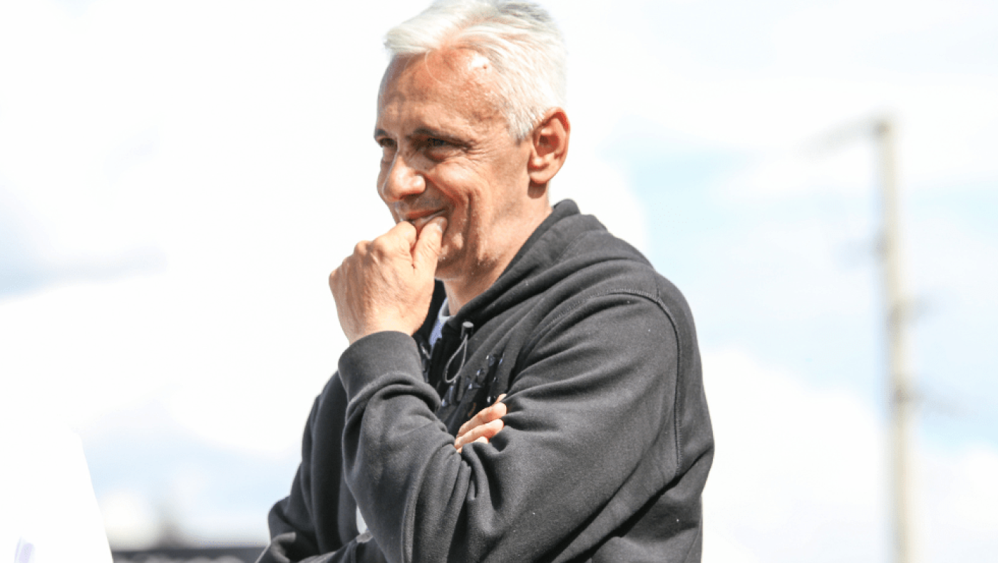 Χαραλαμπίδης﻿: «Δικαιολογημένα βιάζεται ο Λουτσέσκου για τις μεταγραφές»