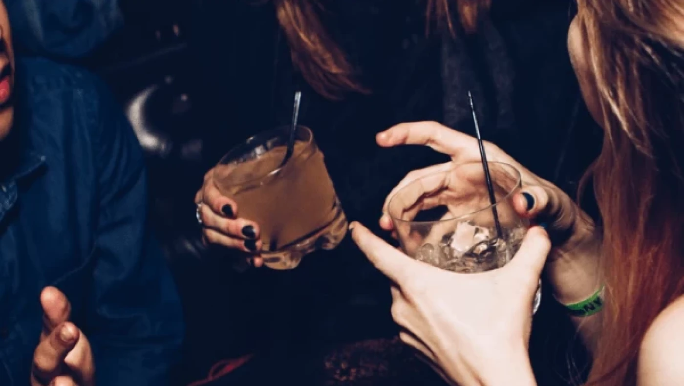 Μύκονος: Το πάρτι με 200 καλεσμένους, μπόλικη κοκαΐνη και ο γιος πρώην αξιωματικού της ΕΛΑΣ