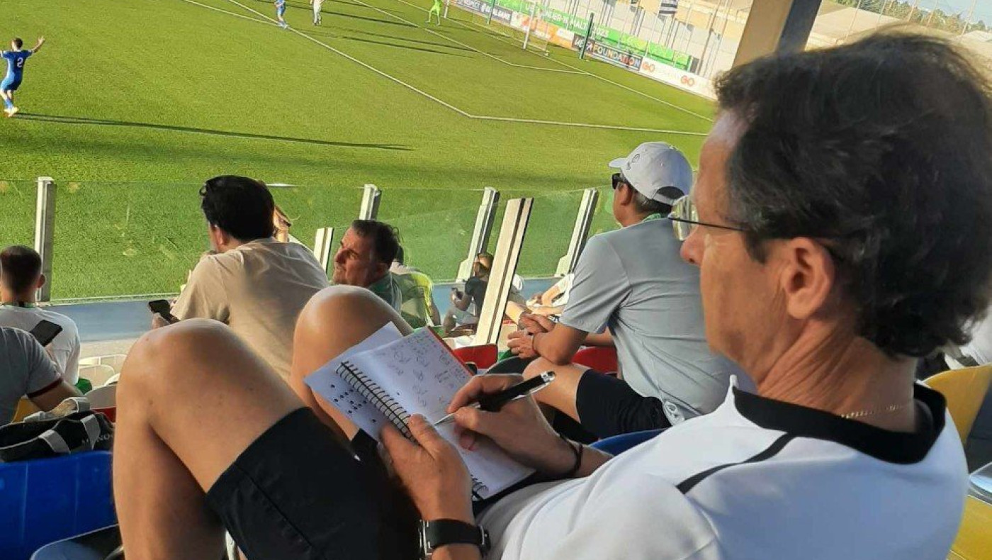 Πρώην σκάουτερ Μπαρτσελόνα: «Γιατί δεν έπαιξε από την αρχή ο Τζίμας;»