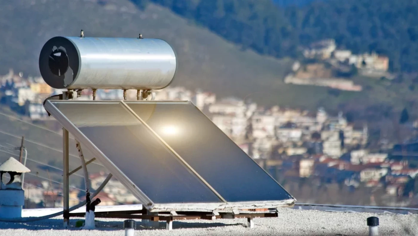 Επιδότηση ηλιακού θερμοσίφωνα: Πότε βγαίνουν τα αποτελέσματα για τα voucher έως 904 ευρώ