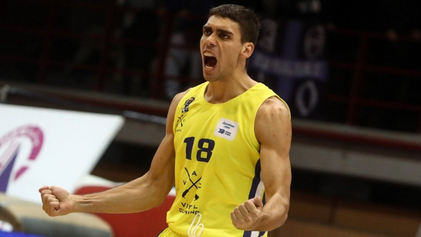 Περσίδης: «Τιμή μου ο Άρης, πρόκληση η Ευρώπη»