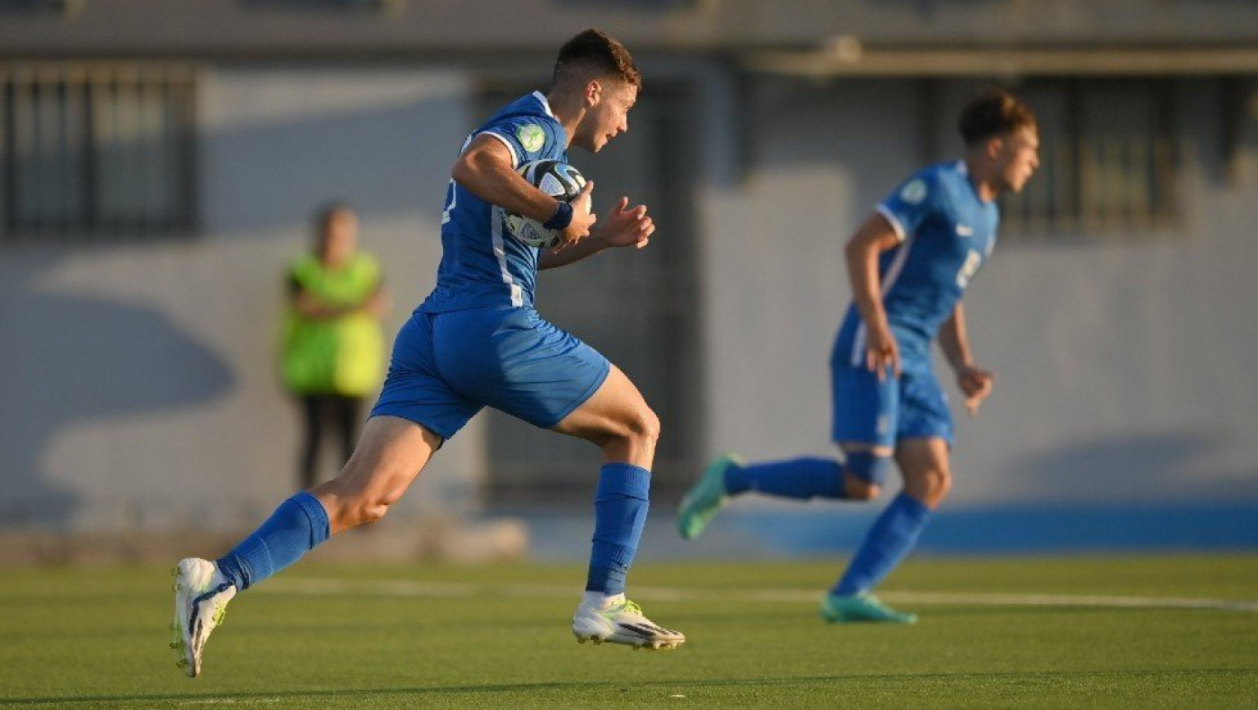 Στέφανος Τζίμας: Στέλνοντας την μπάλα στα δίχτυα με ένα forehand