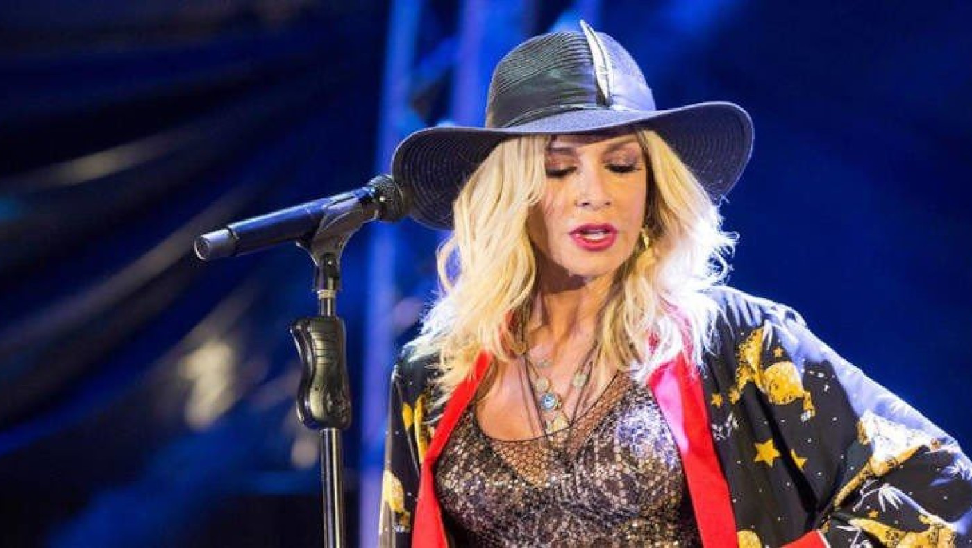 Ακάθεκτη η Άννα Βίσση, έκανε χθες πρεμιέρα