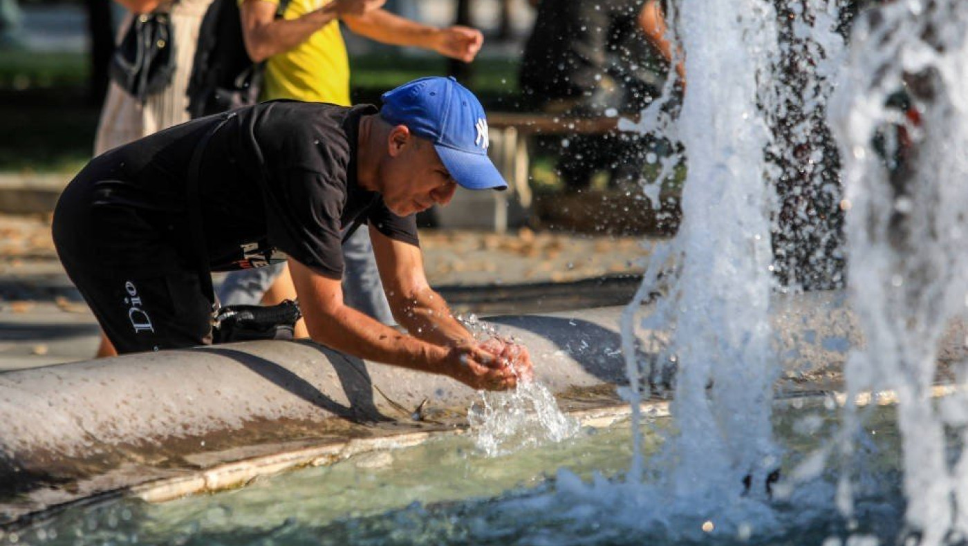Καύσωνας: Το κόλπο που δροσίζει για να κοιμόμαστε άνετα
