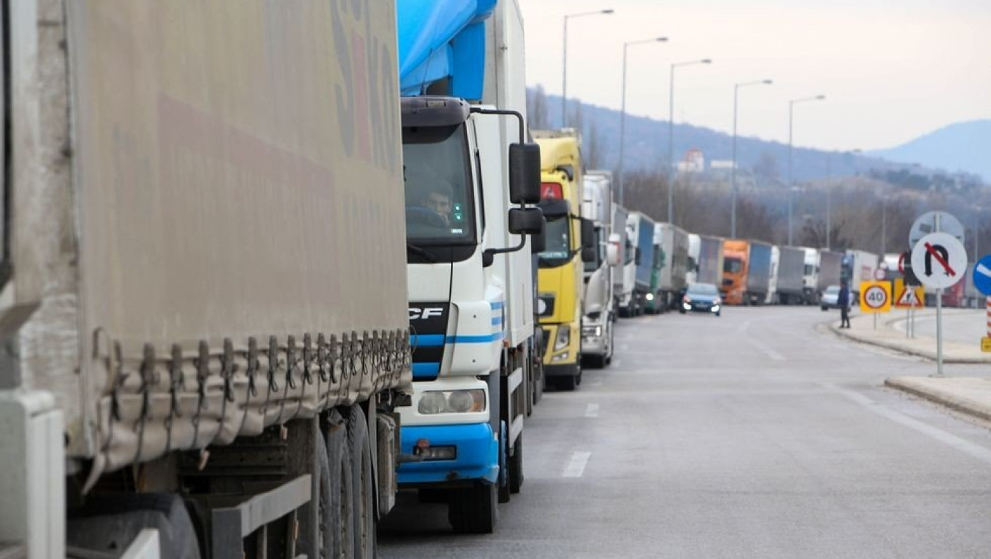 Οδικές μεταφορές: Με υψηλούς μισθούς προσπαθούν να δελεάσουν οδηγούς οι εταιρείες