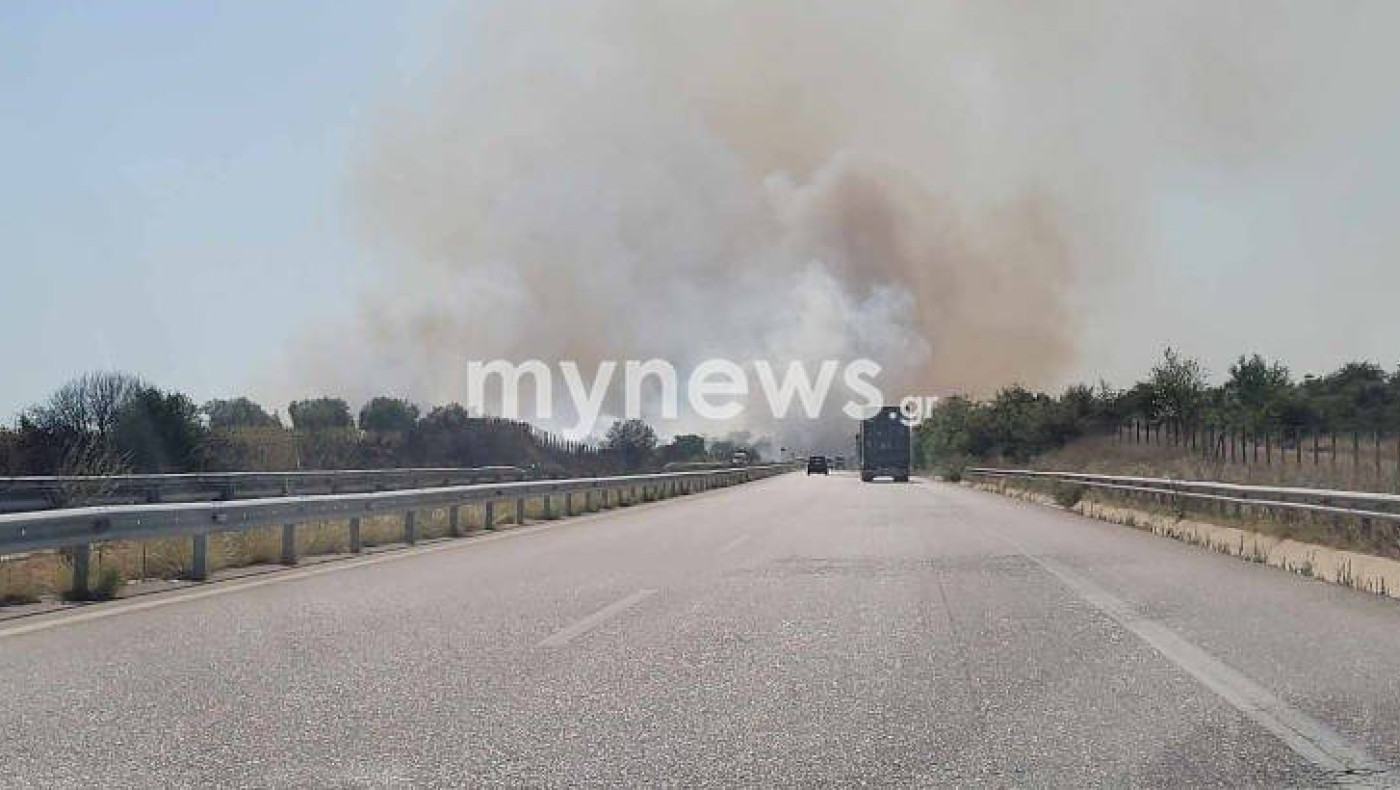 Θεσσαλονίκη: Φωτιά στον Προφήτη-Έκλεισε η Εγνατία Οδός