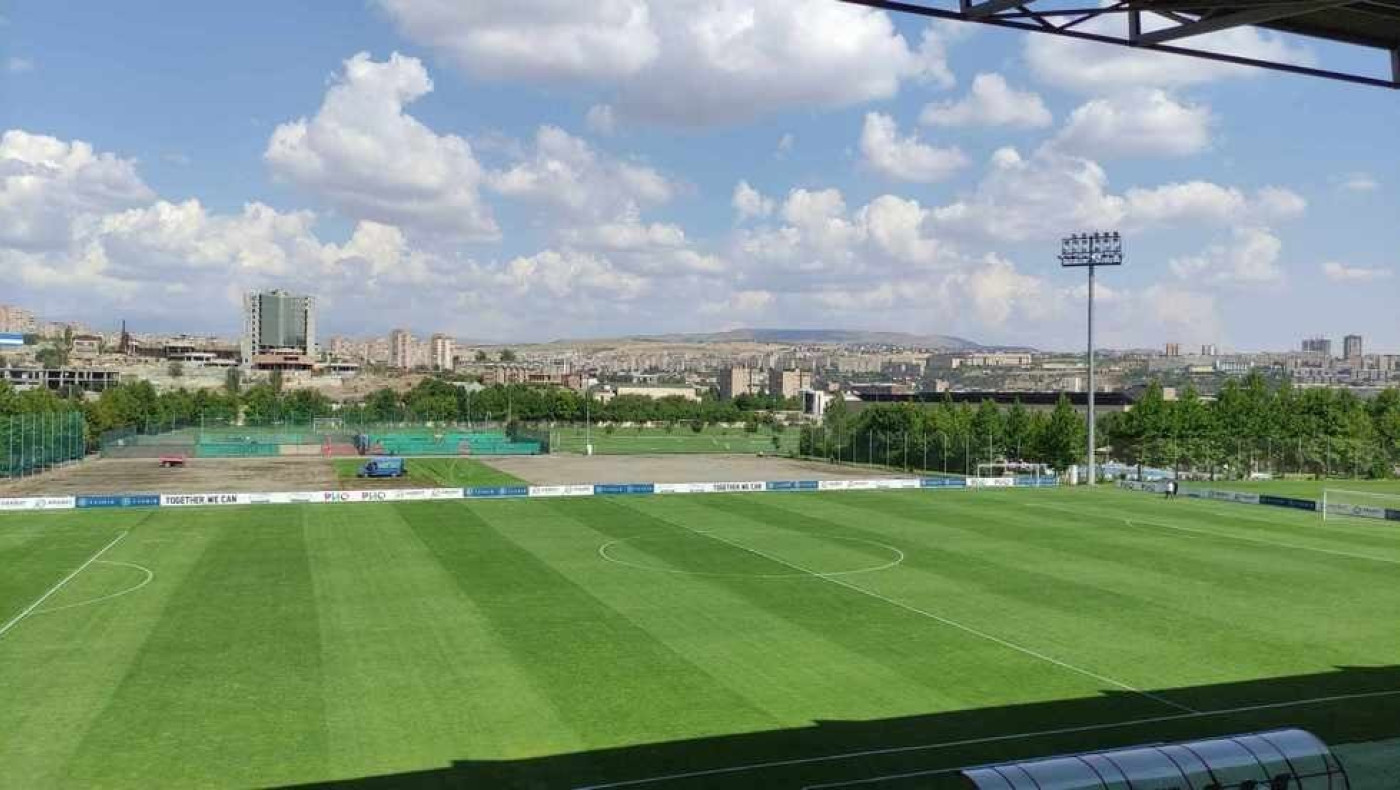 Από άλλη εποχή οι εγκαταστάσεις στο γήπεδο της Αραράτ (pics+vid)