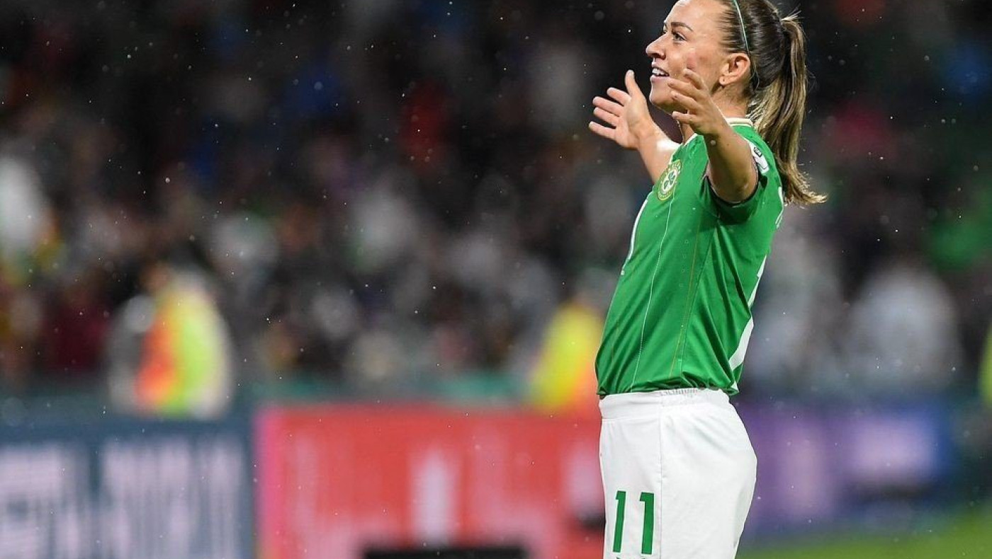 Γκολ με απευθείας κόρνερ από την Ιρλανδή ΜακΚέιμπ στο Μουντιάλ γυναικών! (vid)
