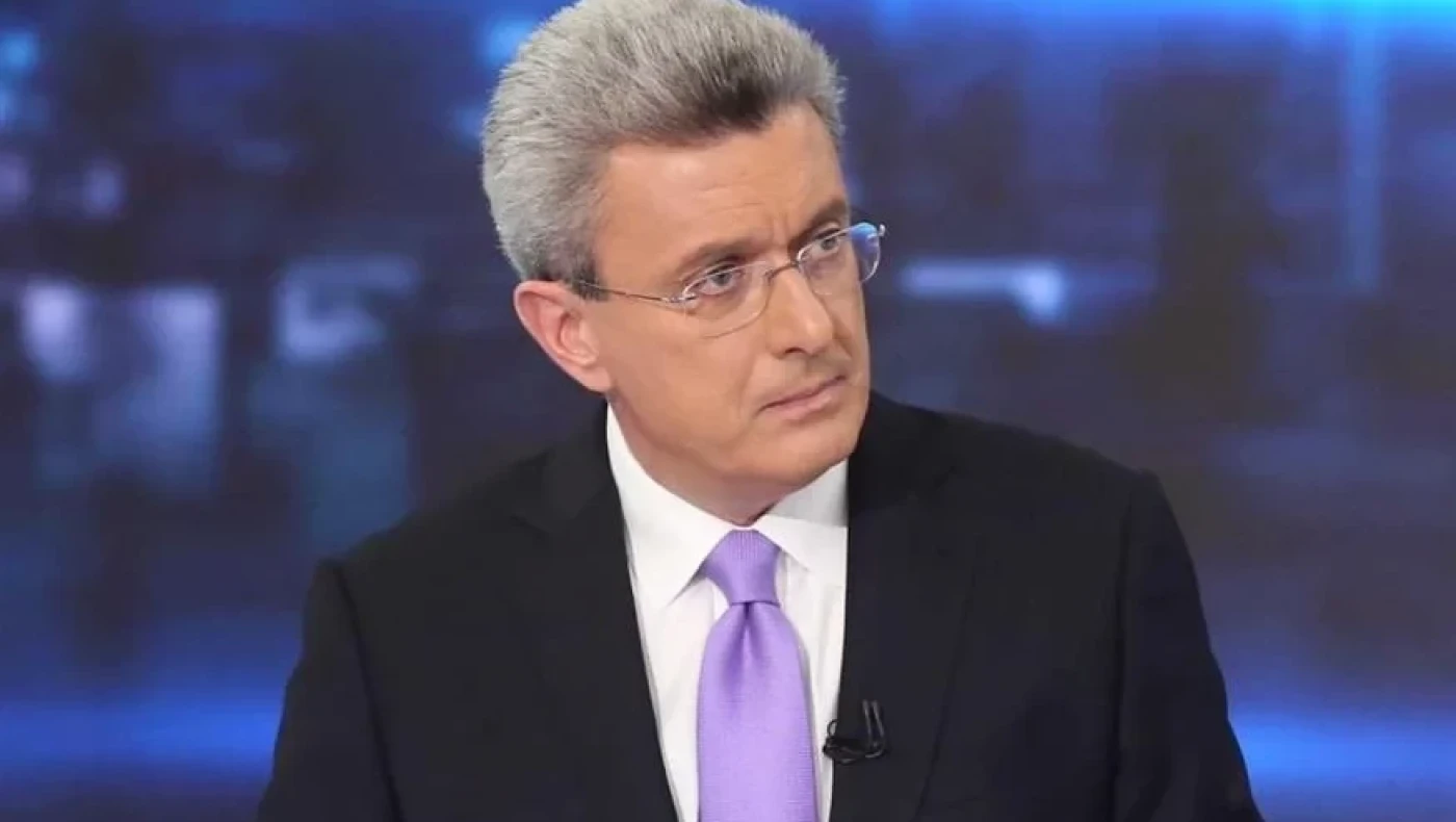 Χατζηνικολάου: Ειρωνεύτηκε στον «αέρα» τον Καπερνάρο για τα νέα βίντεο (vid)