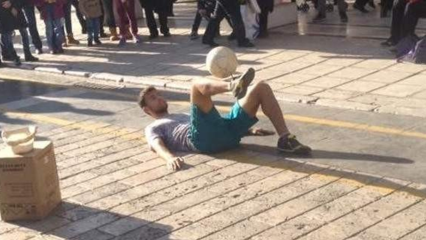 Tρέλαναν κόσμο στη Θεσσαλονίκη με τα μαγικά τους κόλπα! (videos)