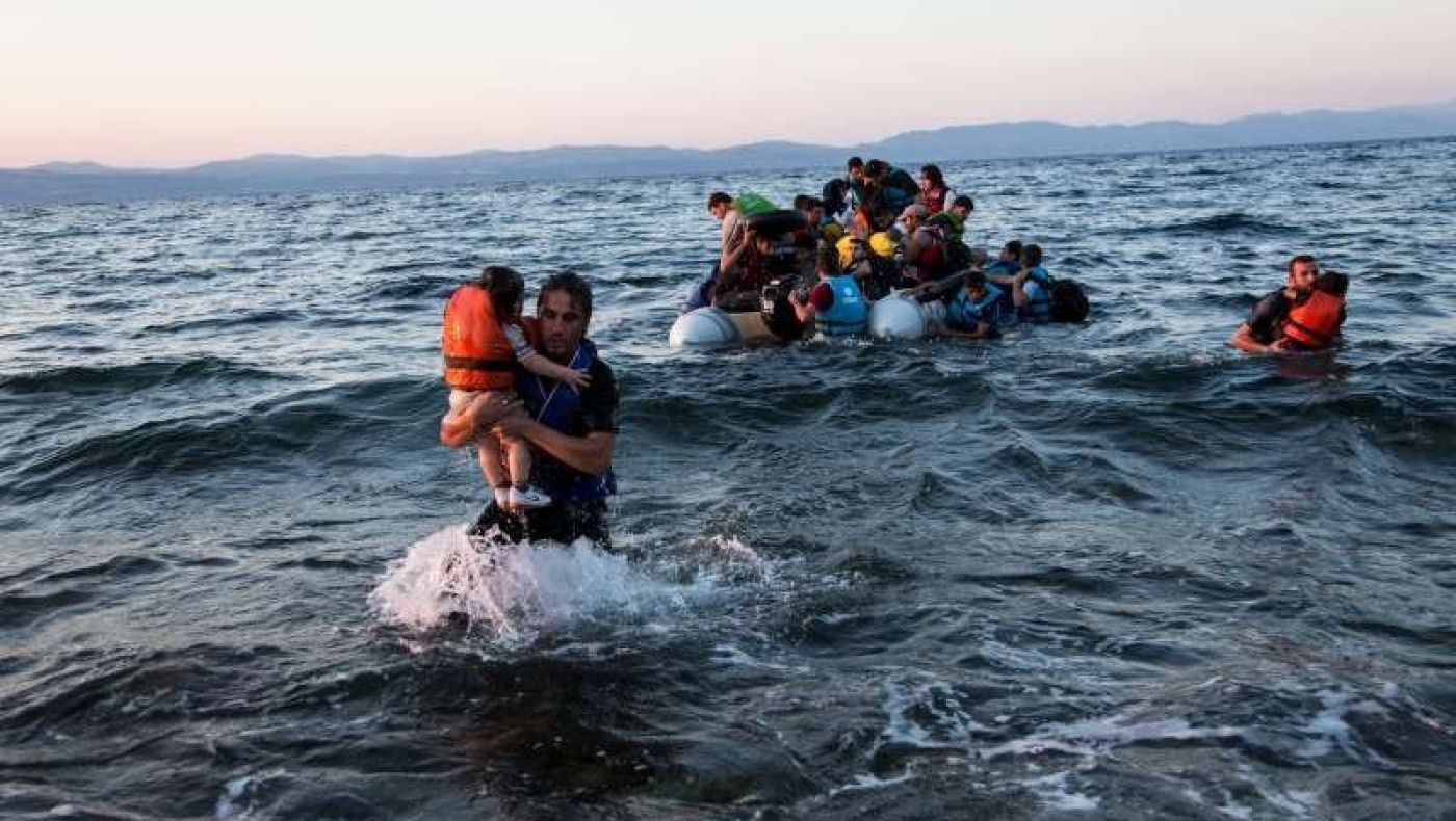 Πασίγνωστη σταρ του Χόλυγουντ είναι στη Λέσβο δίπλα στους πρόσφυγες