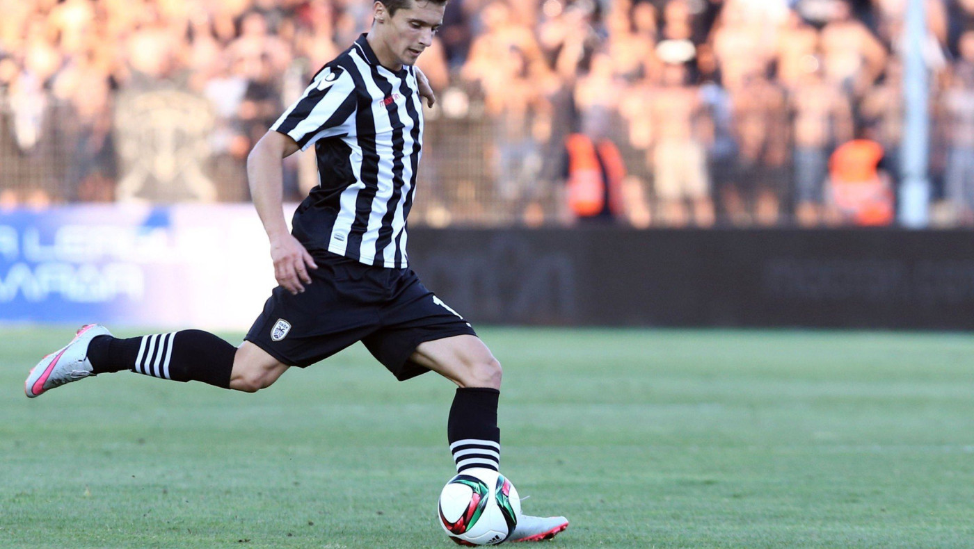 Μακριά απ' το... «καλάμι» και... «χαμηλά την μπάλα»