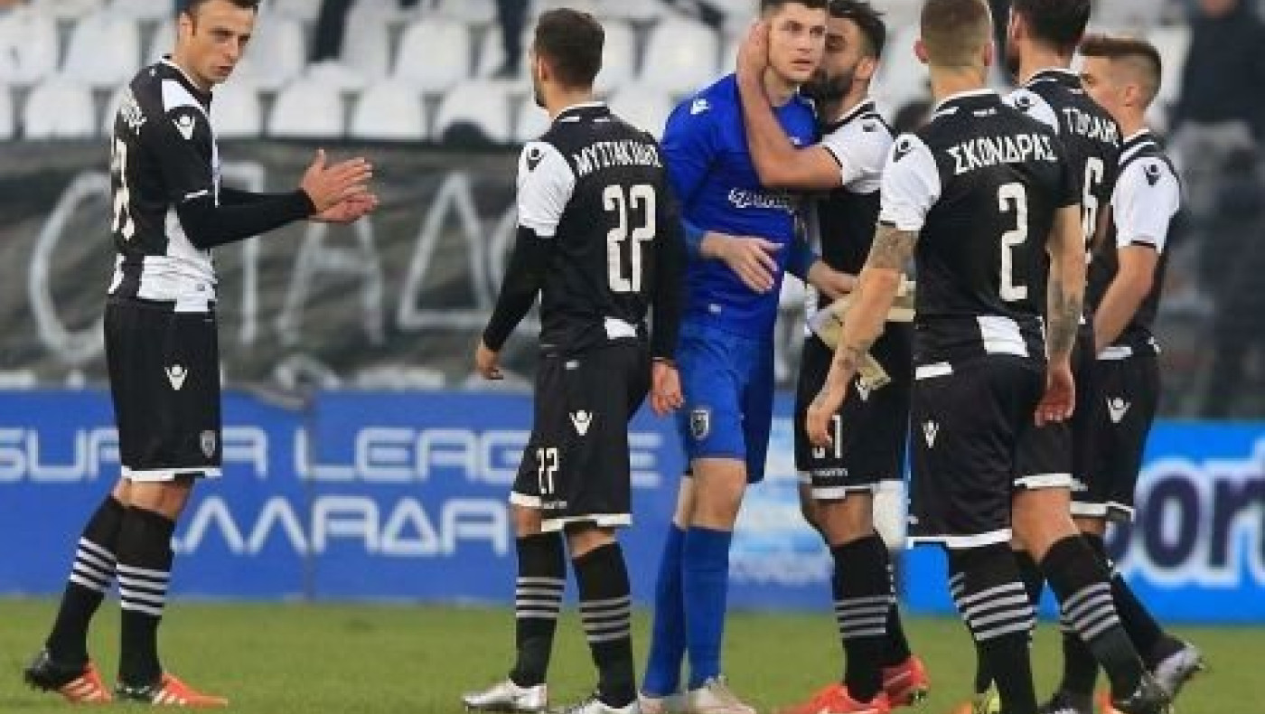 Έβαλε τα κλάματα ο Μελίσσας!