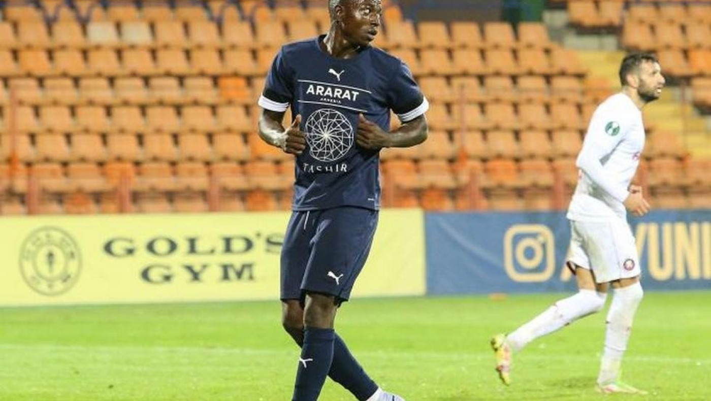 Έσπασε το συμβόλαιο με Ακίλα η Αραράτ στην τελική ευθεία για την ρεβάνς με τον Άρη