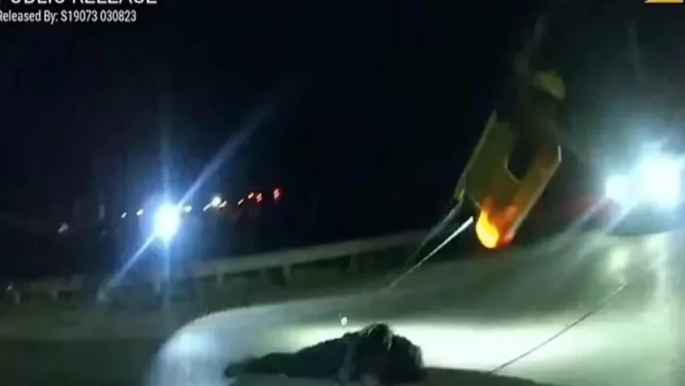 Σοκ: Αμάξι παρέσυρε νεαρό που είχε δεχθεί χτύπημα από αστυνομικό με taser