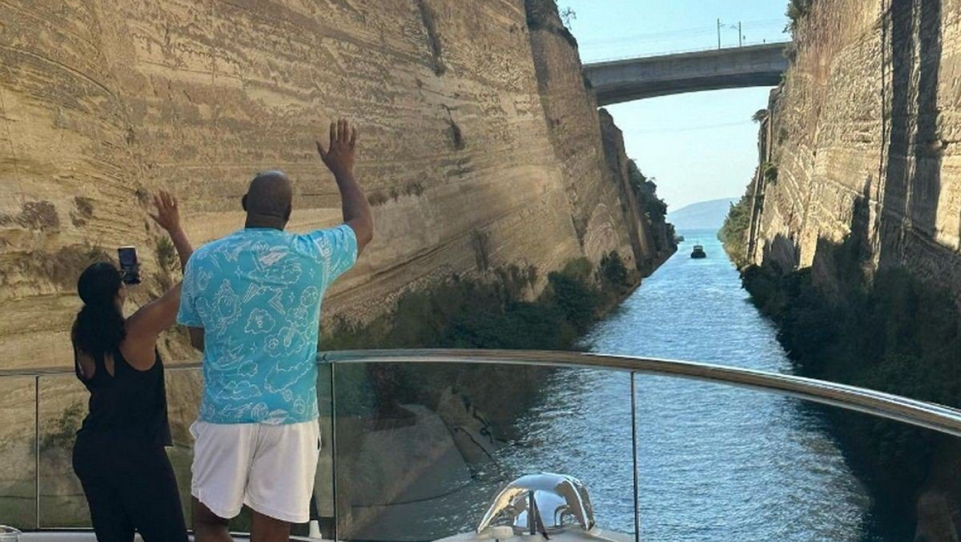 Ο Μάτζικ Τζόνσον διέσχισε τη διώρυγα της Κορίνθου και το χάρηκε