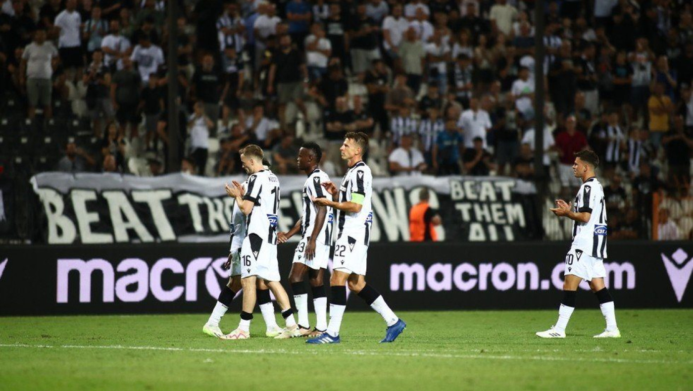 Αποδοκιμασίες στο τέλος προς τους παίκτες του ΠΑΟΚ