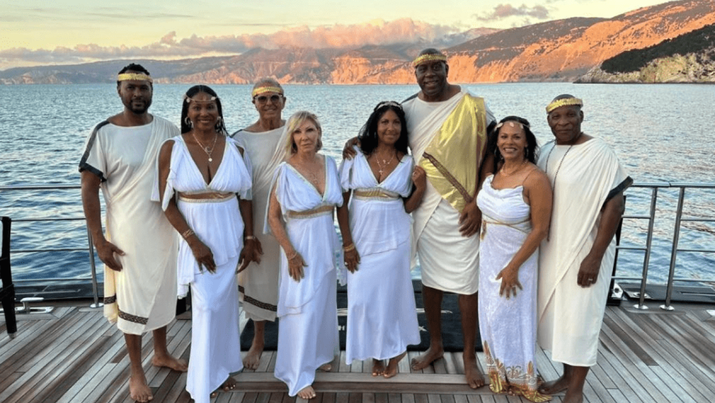 Ο Μάτζικ Τζόνσον «αρχαίος Έλληνας Θεός» με superyacht 125 εκατ. στην Κεφαλονιά