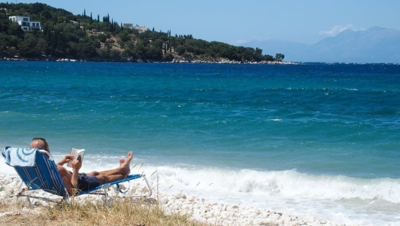Χαλκιδική: Έντονος προβληματισμός για τη διάβρωση των ακτών (vid)