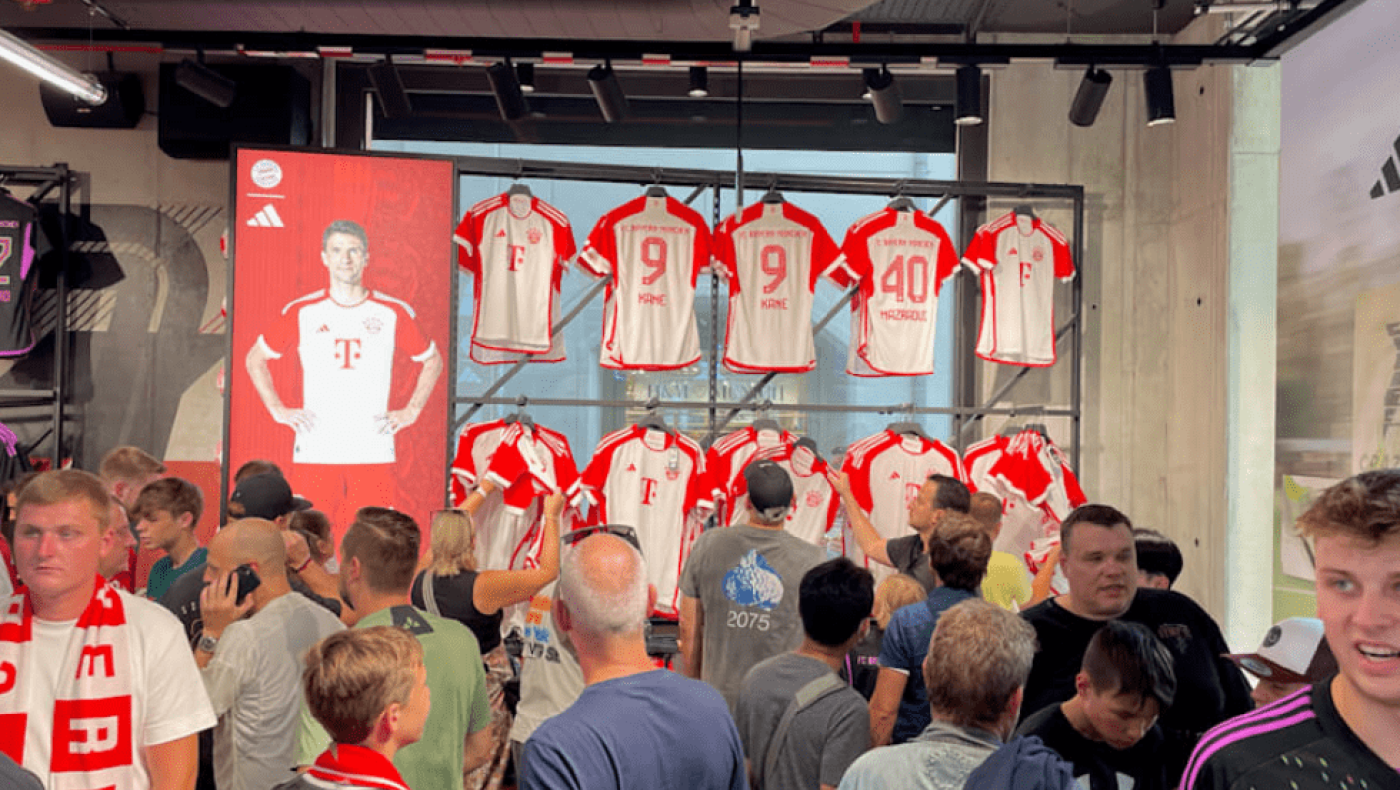 Ντελίριο ενθουσιασμού με τον Χάρι Κέιν - Ανάρπαστη με πωλήσεις ρεκόρ η φανέλα του