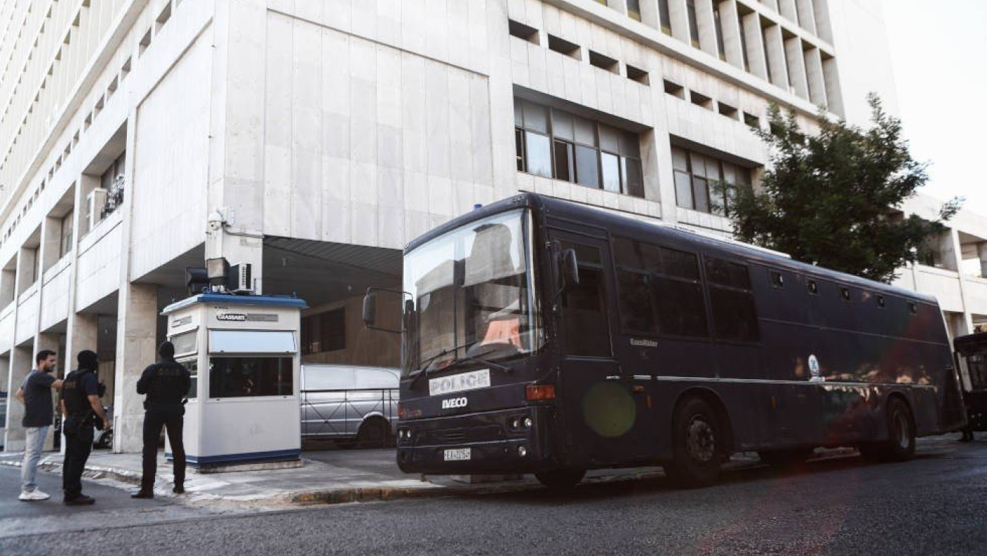 Διώξεις στους 5 που συνελήφθησαν πριν το ΠΑΟΚ-Αστέρας Τρίπολης-Ένας δάσκαλος ανάμεσά τους