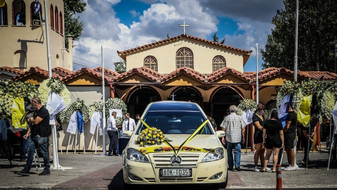 Μιχάλης Κατσουρής: Η κηδεία του αδικοχαμένου οπαδού της ΑΕΚ