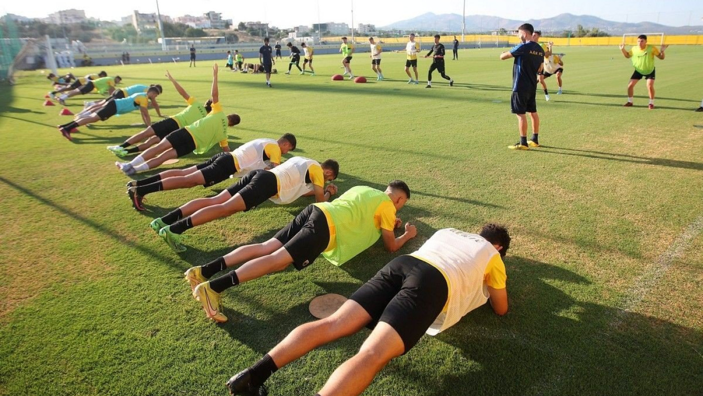 ΑΕΚ Β': Επέστρεψε στα Σπάτα για την προετοιμασία λόγω της φωτιάς στην Εύβοια!